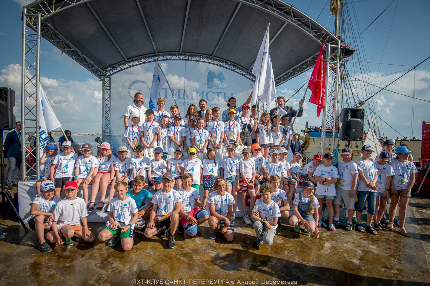 В Яхт-клубе прошел первый этап крупнейшей детской серии регат «Оптимисты Северной Столицы. Кубок Газпрома»